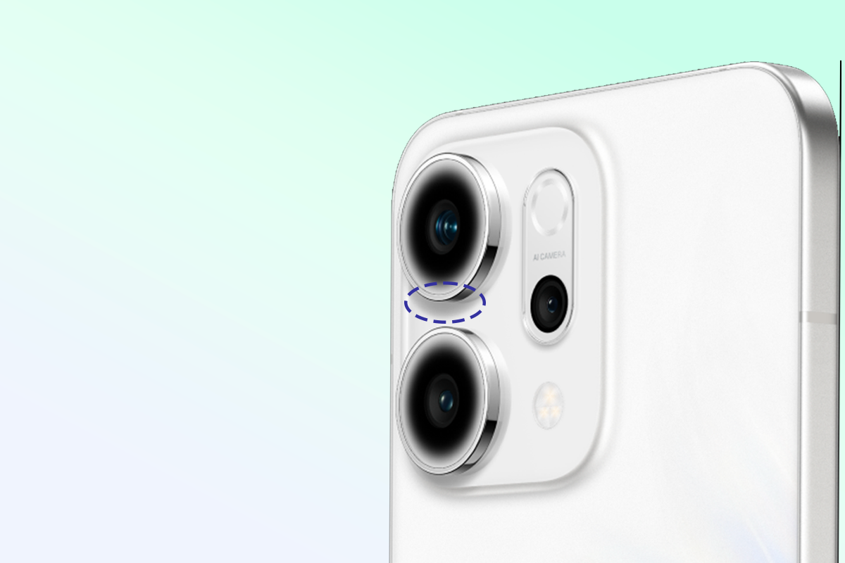 a Slit on the OPPO Reno14 5G camera